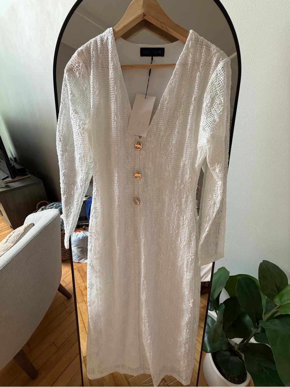 Zara White Crochet Button-Front Tunic with Gold Buttons